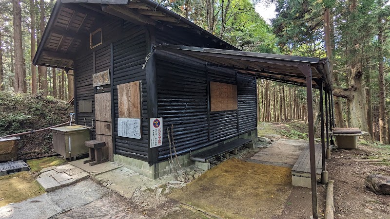 二蔵宿小屋