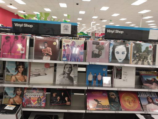 Department Store «Target», reviews and photos, 579 Grand Army of the Republic Hwy #5, Swansea, MA 02777, USA