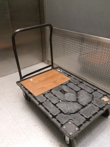 Moving Supply Store «Safeguard Self Storage», reviews and photos, 140 Spring St, Elizabeth, NJ 07201, USA