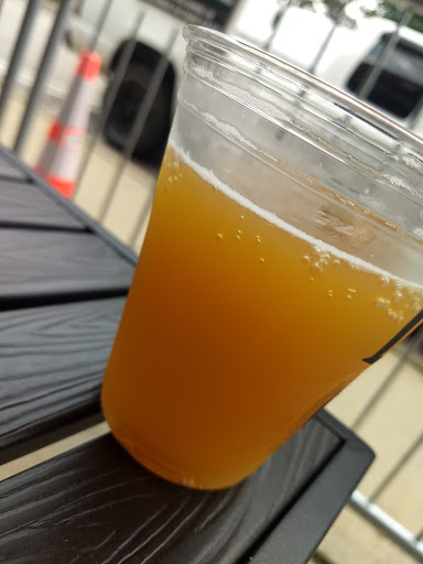 Liquor Store «The Craft Beer Store Libertyville», reviews and photos, 107 W Church St, Libertyville, IL 60048, USA