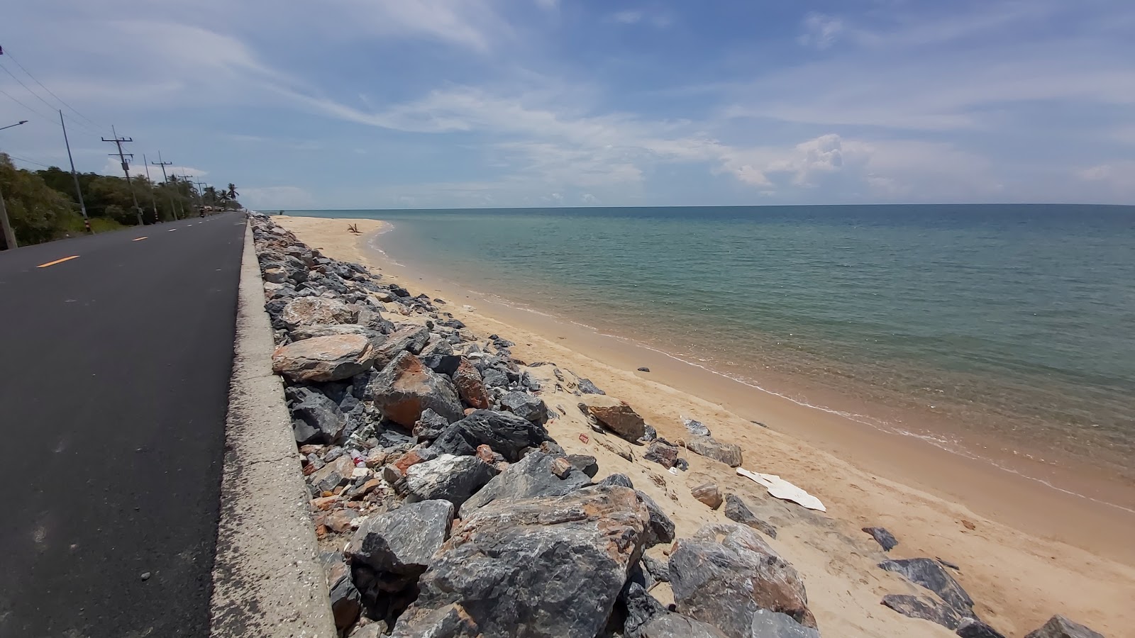 Teluk Samilae Beach photo #9