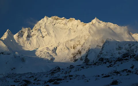 Nepal Trek Hub image