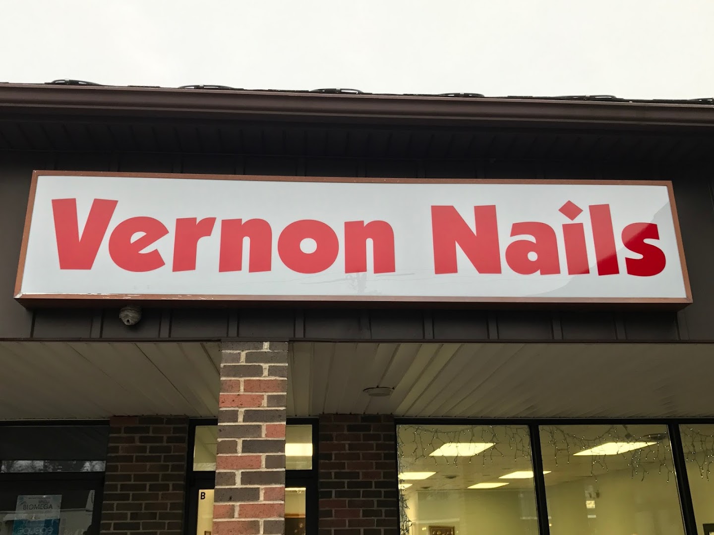Vernon Nails