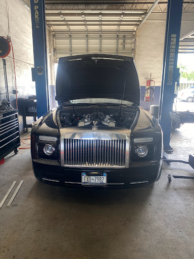 Auto Repair Shop «Aventura Auto Specialist», reviews and photos, 19130 W Dixie Hwy, Aventura, FL 33180, USA
