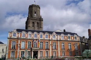 Boulogne-sur-Mer Town Hall image