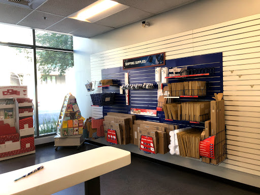 Post Office «United States Postal Service», reviews and photos, 325 N Maple Dr, Beverly Hills, CA 90210, USA