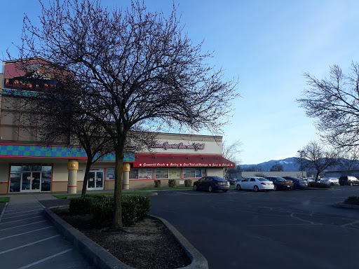 Bowling Alley «Lava Lanes of Medford», reviews and photos, 2980 Crater Lake Hwy, Medford, OR 97504, USA