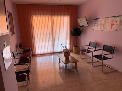 Dra Estefanía Gomis Ortíz. Ginecóloga .clinicaginecologicagomis en Villajoyosa, Alicante