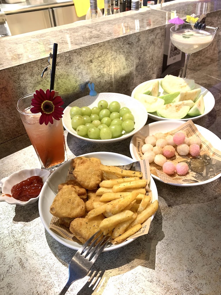 啾久餐酒吧BAR~只要799起，調酒、啤酒、飲料喝到飽。 的照片