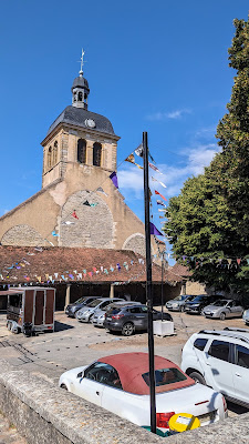 Parking à Vézelay