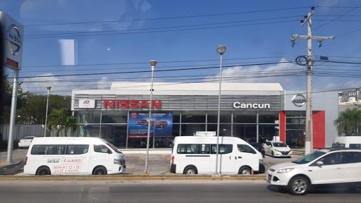 Nissan Cancún