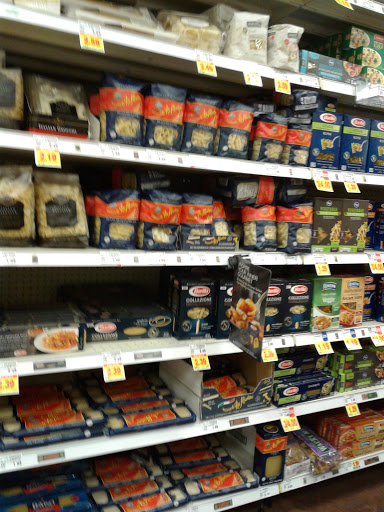 Grocery Store «Kroger», reviews and photos, 9950 Berberich Dr, Florence, KY 41042, USA