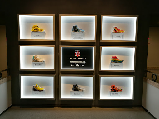 Clothing Store «Under Armour Brand House», reviews and photos, 1201 Woodward Ave, Detroit, MI 48226, USA