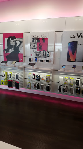 Cell Phone Store «T-Mobile», reviews and photos, 4557 Lafayette Rd b, Indianapolis, IN 46254, USA