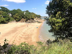 Porce beach'in fotoğrafı dağlarla çevrili