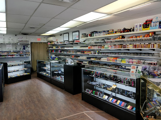 Tobacco Shop «V & K Smoke Shop - Quincy», reviews and photos, 1576 Hancock St, Quincy, MA 02169, USA