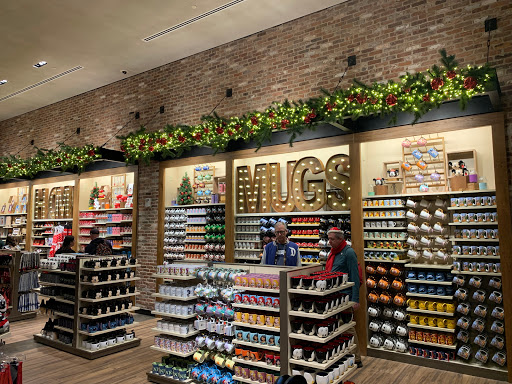 Collectibles Store «World of Disney», reviews and photos, 1565 S. Disneyland Dr, Anaheim, CA 92802, USA