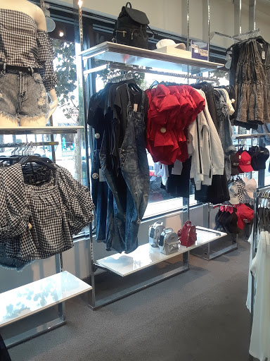 Clothing Store «Forever 21», reviews and photos, 5637 N Figueroa St, Los Angeles, CA 90042, USA