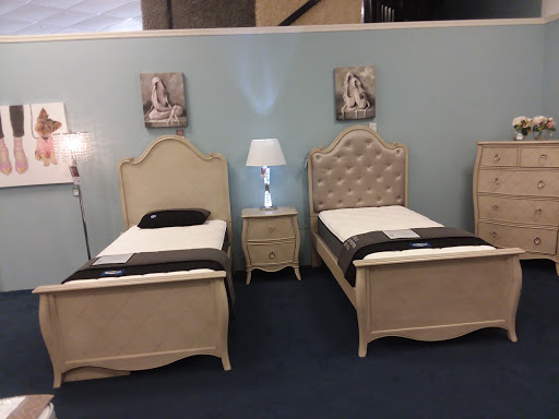 Furniture Store «Raymour & Flanigan Furniture and Mattress Store», reviews and photos, 3367 Brunswick Pike, Lawrenceville, NJ 08648, USA