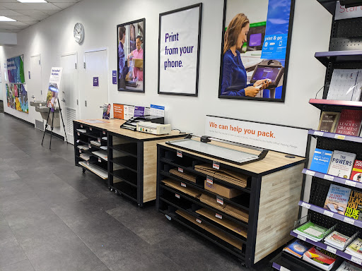 Print Shop «FedEx Office Print & Ship Center», reviews and photos, 13085 Worldgate Dr, Herndon, VA 20170, USA