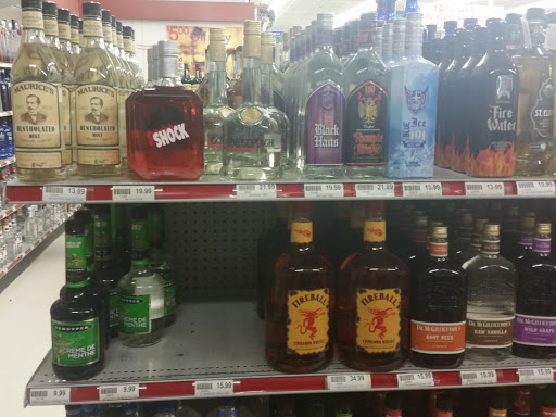 Liquor Store «Pearl Street Beverage», reviews and photos, 240 Pearl St, Burlington, VT 05401, USA