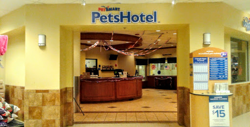 Pet Supply Store «PetSmart», reviews and photos, 6800 Wisconsin Ave, Bethesda, MD 20815, USA