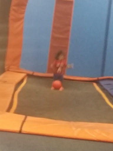 Amusement Center «Sky Zone Trampoline Park», reviews and photos, 11745 Commons Dr, Springdale, OH 45246, USA