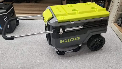 Sporting Goods Store «Academy Sports + Outdoors», reviews and photos, 6425 Garth Rd, Baytown, TX 77521, USA