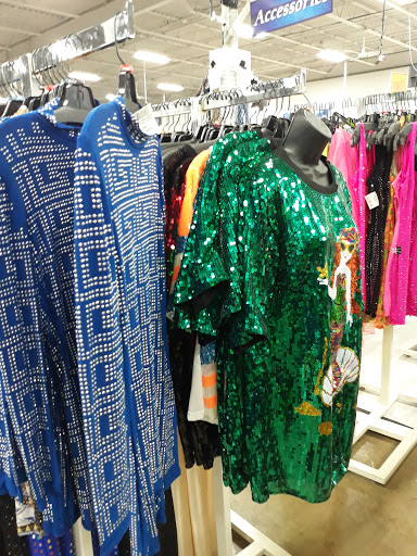 Uniform Store «Scrub Pro Uniforms & Alko Clothing Outlet», reviews and photos, 8801 Kelso Dr, Baltimore, MD 21221, USA