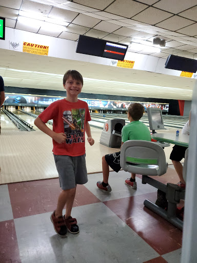 Bowling Alley «Tullahoma Bowling Lanes», reviews and photos, 900 S Anderson St, Tullahoma, TN 37388, USA