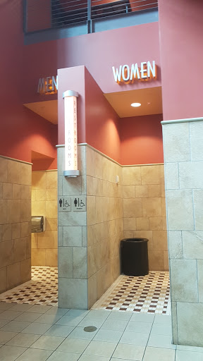 Movie Theater «Regal Cinemas Bridgeport Village 18 & IMAX», reviews and photos, 7329 SW Bridgeport Rd, Tigard, OR 97224, USA