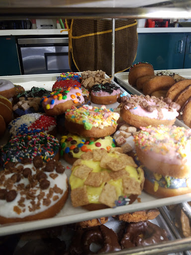 Donut Shop «Donuts and Yogurt», reviews and photos, 1984 W 11th St, Tracy, CA 95376, USA
