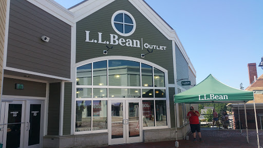 Clothing Store «L.L. Bean Outlet», reviews and photos, 1 Freeport Village Station, Freeport, ME 04033, USA