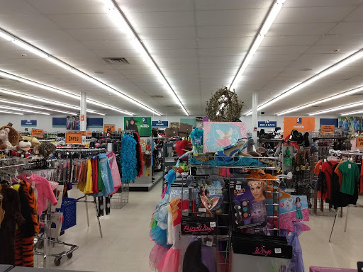 Thrift Store «Green Bay East Goodwill Retail Store & Training Center», reviews and photos