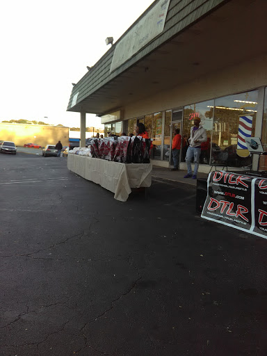 Shopping Mall «Headland Delowe Shopping Center», reviews and photos, 2433 Delowe Dr, East Point, GA 30344, USA