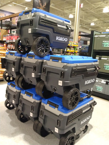 Outdoor Sports Store «Field & Stream», reviews and photos, 870 Walt Whitman Rd Ste B, Melville, NY 11747, USA