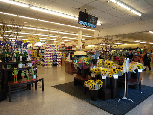 Grocery Store «Albertsons», reviews and photos, 110 E Carson St, Carson, CA 90745, USA