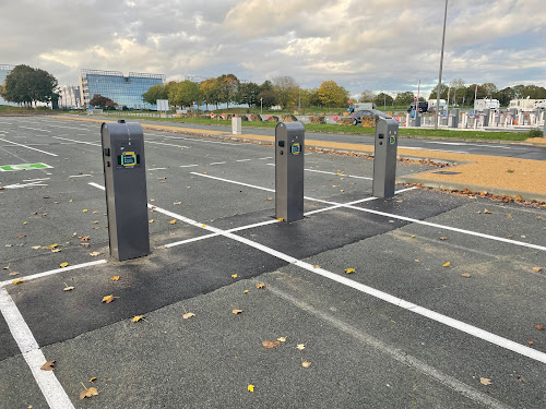 Station de recharge pour véhicules électriques à Chasseneuil-du-Poitou