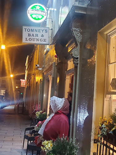 Tomney's Bar