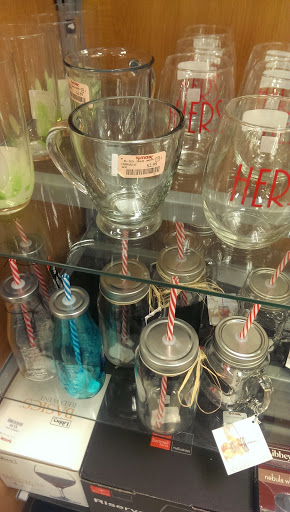 Department Store «T.J. Maxx», reviews and photos, 3400 Shoppers Dr, McHenry, IL 60050, USA