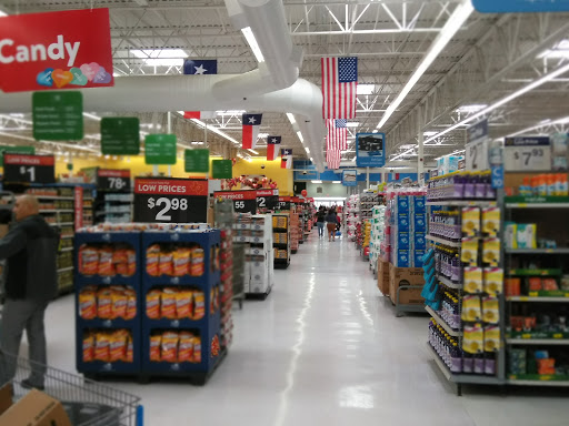 Department Store «Walmart Supercenter», reviews and photos, 2151 W Oaklawn Rd, Pleasanton, TX 78064, USA