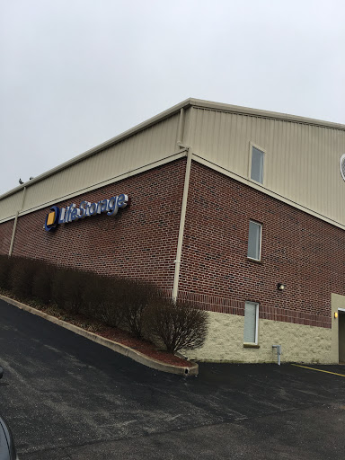 Self-Storage Facility «Life Storage», reviews and photos, 301 Meramec Station Road, Ballwin, MO 63021, USA