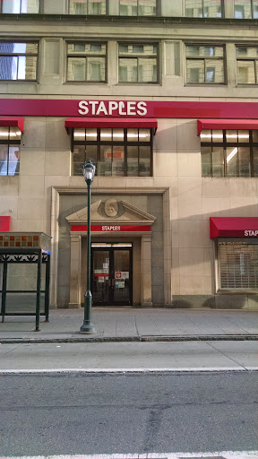 Office Supply Store «Staples», reviews and photos, 1500 Chestnut St, Philadelphia, PA 19102, USA