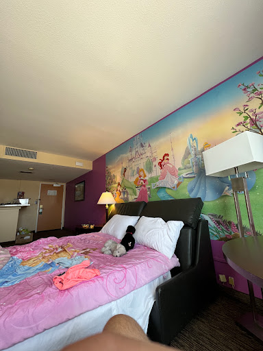 Holiday Inn & Suites Anaheim (1 BlkDisneyland), an IHG Hotel image