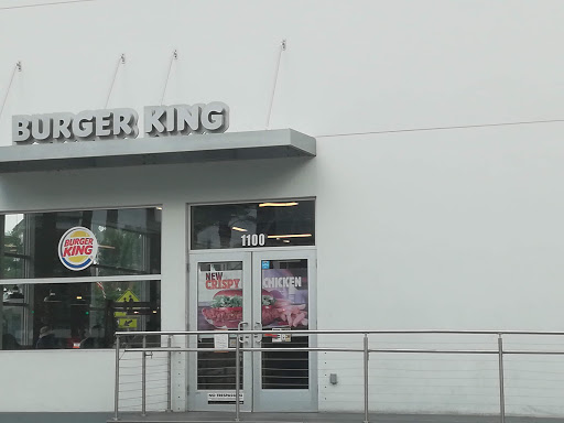 Shopping Mall «Fifth and Alton», reviews and photos, 1100 6th St, Miami Beach, FL 33139, USA