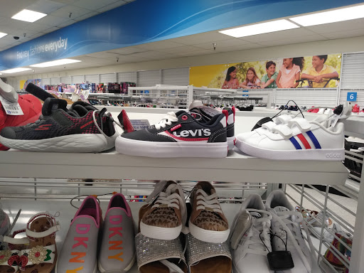 Clothing Store «Ross Dress for Less», reviews and photos, 10406 Silverdale Way NW, Silverdale, WA 98383, USA