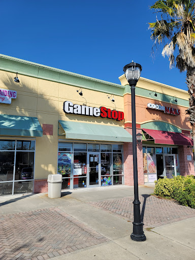 GameStop, 2711 Clearlake Rd STE 3, Cocoa, FL 32922, USA, 