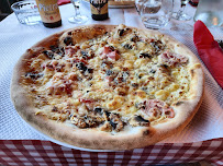 Pizza du Pizzeria Sci Santa Lucia à San-Martino-di-Lota - n°10