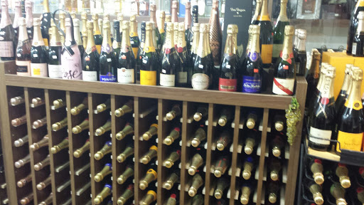 Wine Store «Gourmet Wine & Spirits», reviews and photos, 300 S Grand Ave LP110, Los Angeles, CA 90071, USA