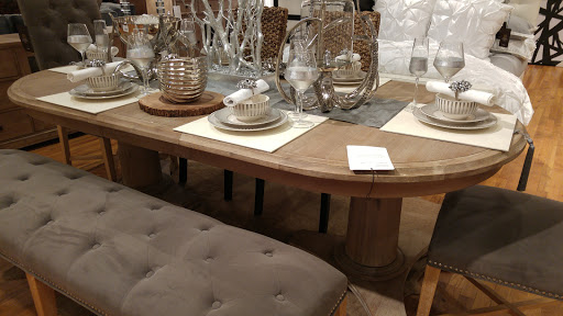 Shopping Mall «Bridgeport Village», reviews and photos, 7455 SW Bridgeport Rd, Tigard, OR 97224, USA